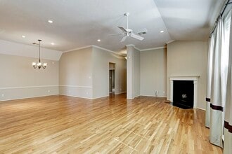 Building Photo - 9907 Kemp Forest Dr