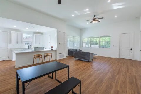 Foto del edificio - 1705 Sycamore St