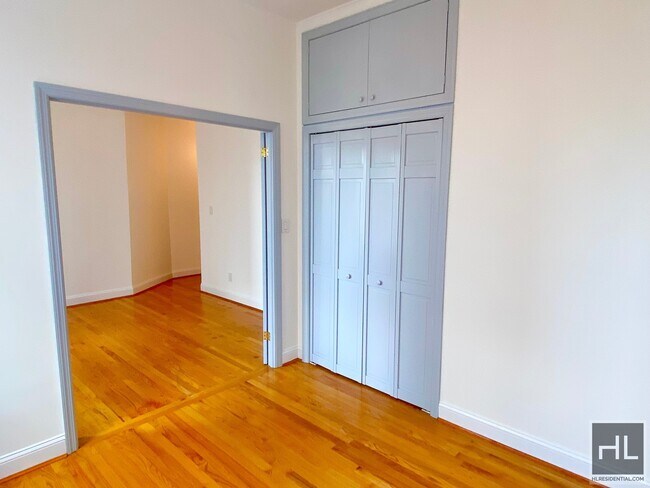 Building Photo - 202 EAST 6 STREET