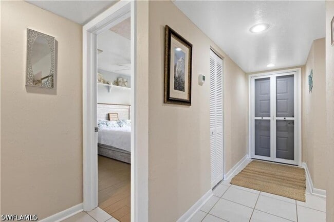 Building Photo - 8445 Charter Club Cir
