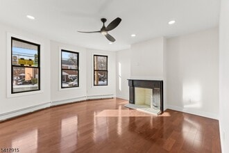 Building Photo - 633 Lafayette Ave