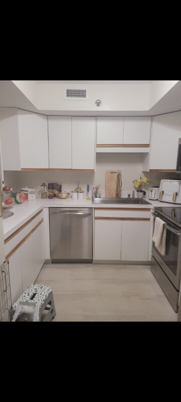 Foto del edificio - 7501 River Rd