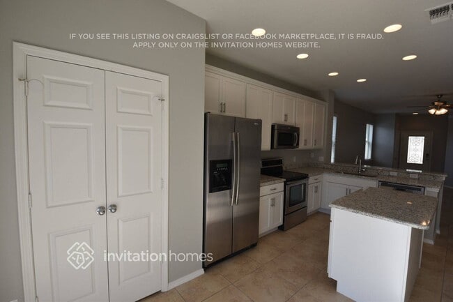 Building Photo - 30249 Cheval St