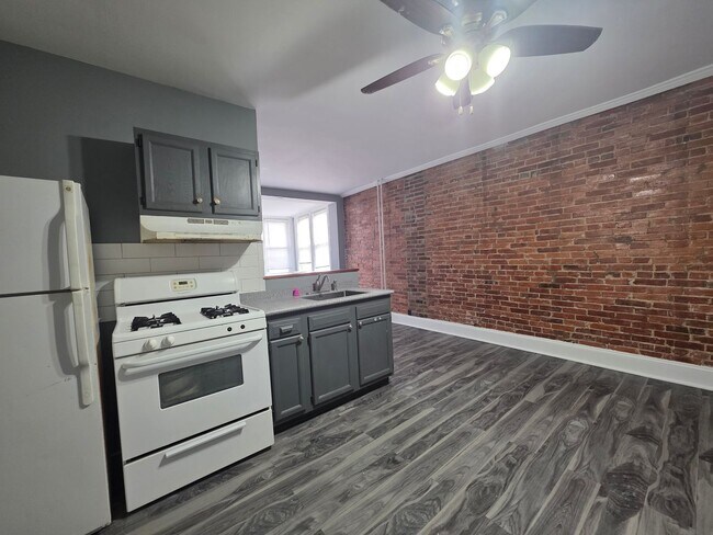 Foto del edificio - 816 W 11th St