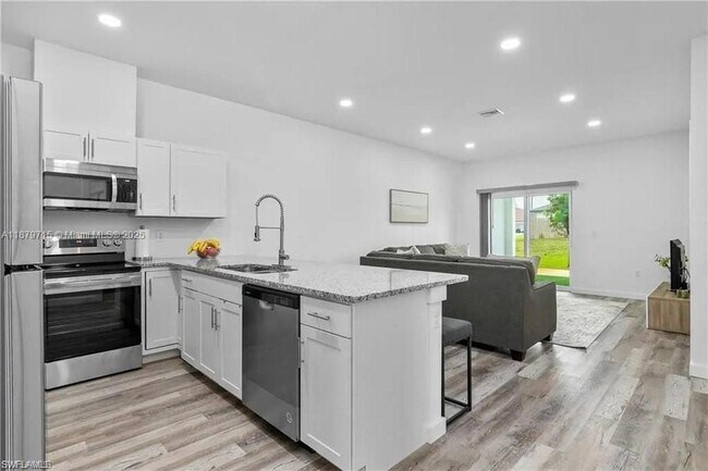 Building Photo - 4417 28th St SW
