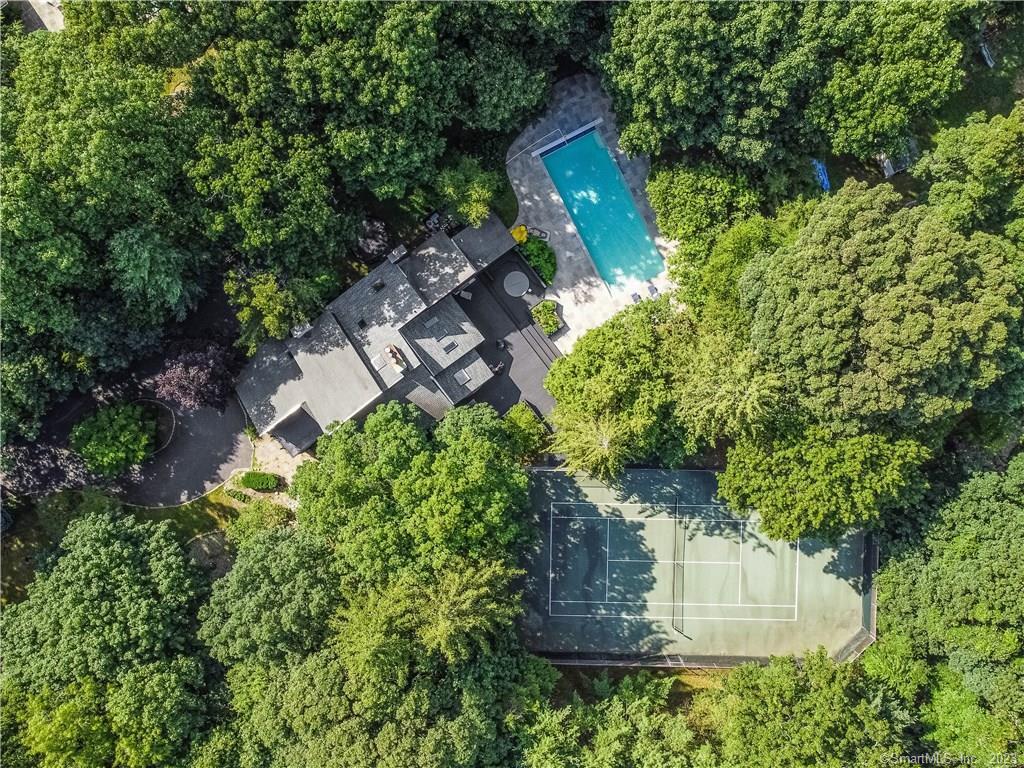 Primary Photo - 13 A Dogwood Ln