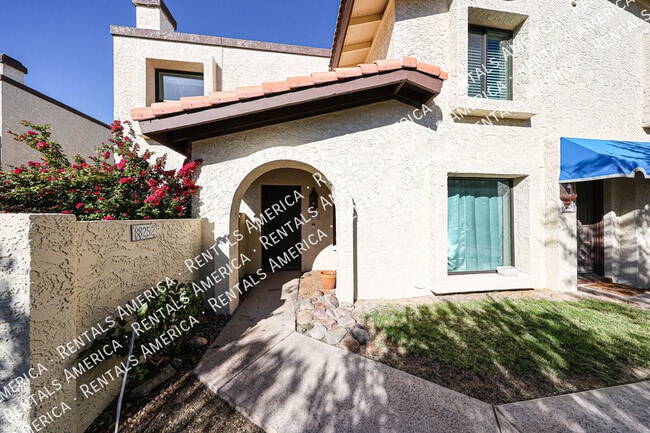 Building Photo - 8825 S 48th St