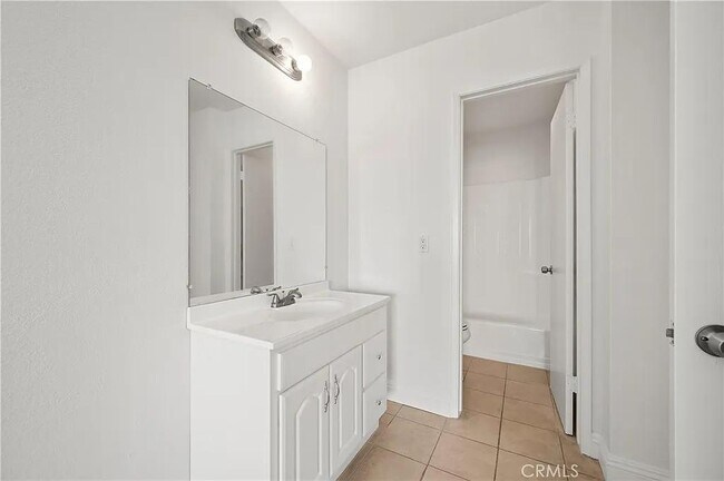 Foto del edificio - 278 N Wilshire Ave