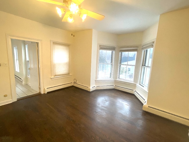 Building Photo - 141 West St