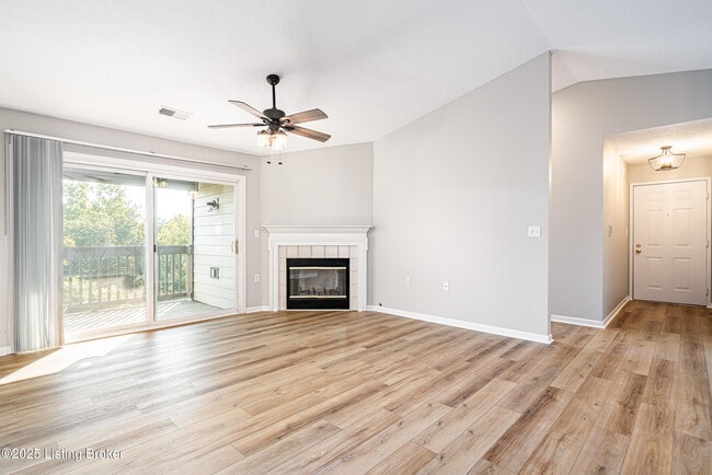 Foto del edificio - 5307 Rolling Rock Ct