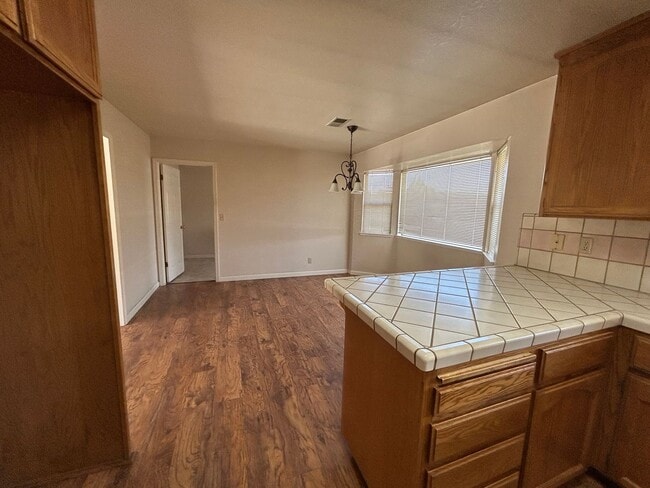 Building Photo - Three Bedroom Two Bath Family Home