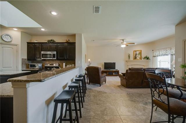 Foto del edificio - 3329 Tamarack Ln