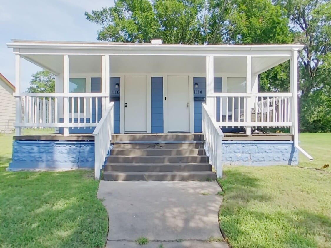 Primary Photo - 1116 N Ohio Ave