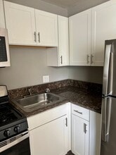 Building Photo - 100 Arlington Way