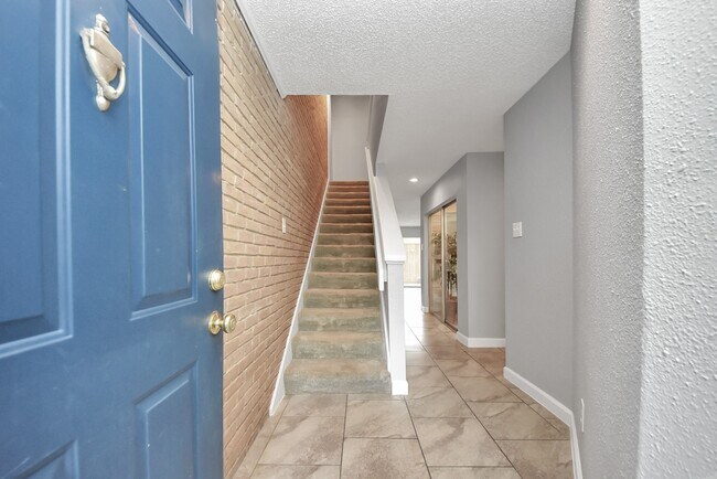 Foto del edificio - 6306 S Rice Ave