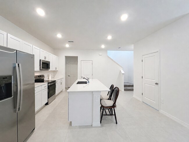 Foto del edificio - Beautiful New Townhome in The Townes at Cross Creek | New Tampa!