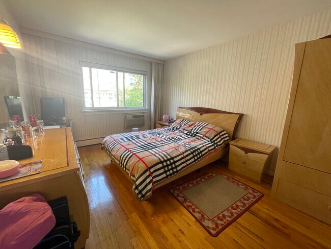 Foto del edificio - 2817 Bragg St