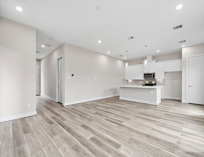 Foto del edificio - Brand New Construction in Houston!