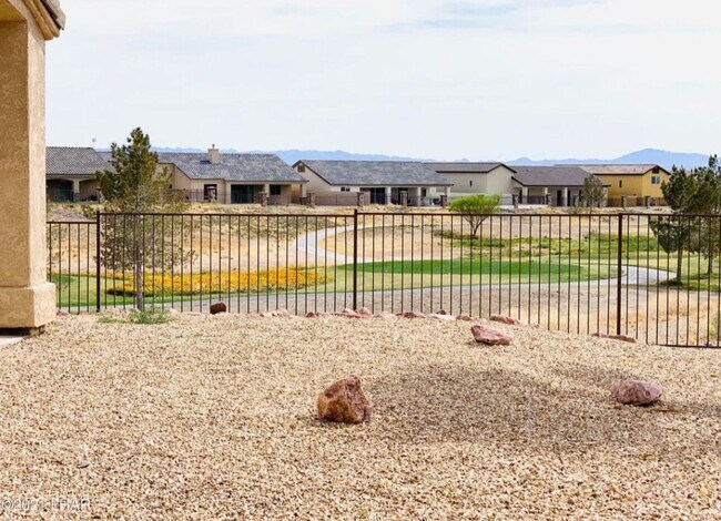 Building Photo - Los Lagos Lakes and Golf 3 BR 2BA 2000 sq ...