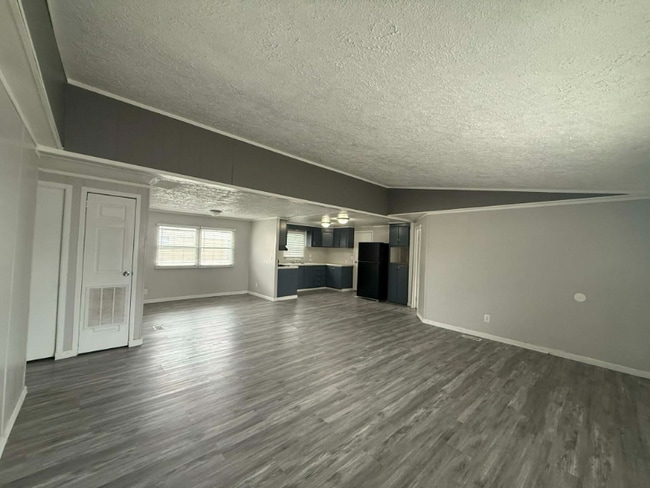 Building Photo - 1236 N Oaklane Rd