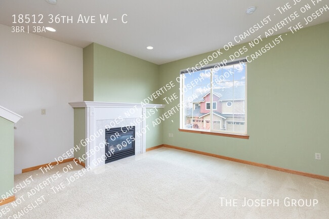 Foto del edificio - 18512 36th Ave W