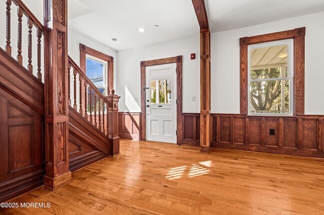Building Photo - 73 3rd Ave
