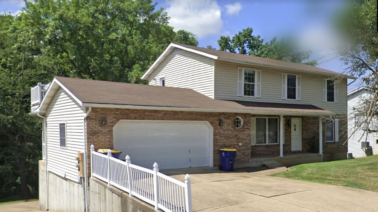 5A Whispering, Washington, MO 63090 House Rental in Washington, MO