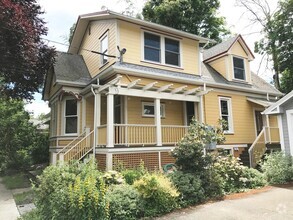 Building Photo - 2017-2019-2019 NE 11th Ave
