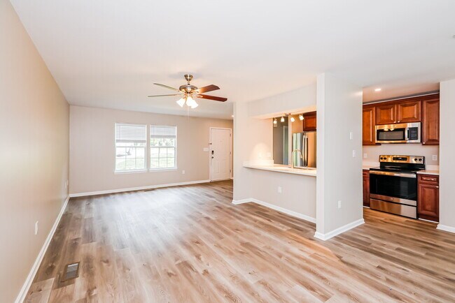 Foto del edificio - 703 Selma Burke Ln