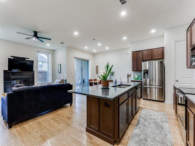 Building Photo - 8254 Primrose Wy