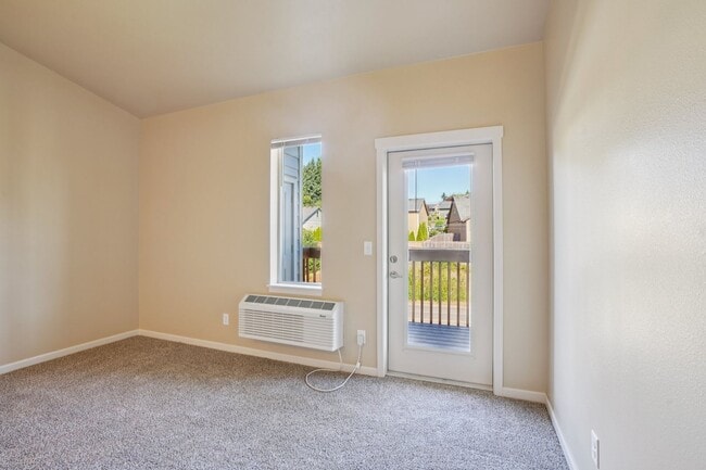 Interior Photo - LIBERTY CREST APARTMENTS