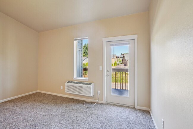 Interior Photo - LIBERTY CREST APARTMENTS
