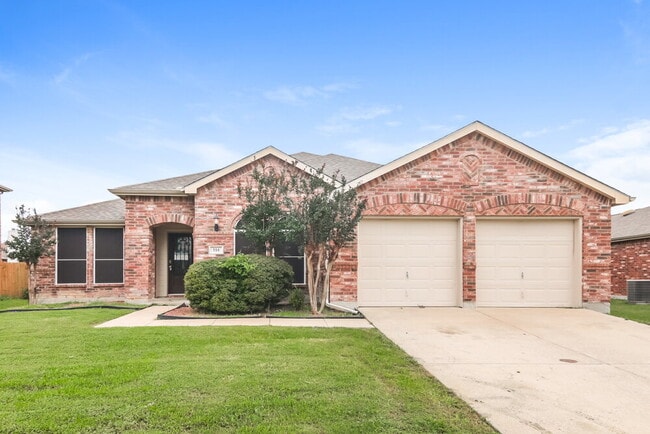 Building Photo - 114 Redbud Dr