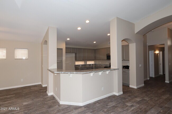 Building Photo - 6760 W Monona Dr