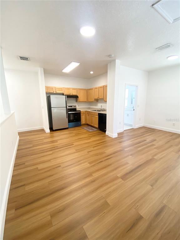 Building Photo - 812 Deer Woods Rd