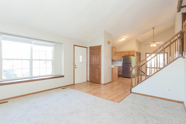 Building Photo - 4050 S Espana Way
