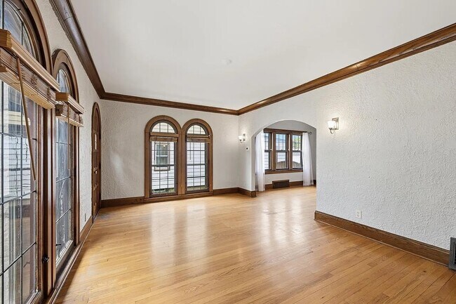 Foto del edificio - 3307 S Springfield Ave
