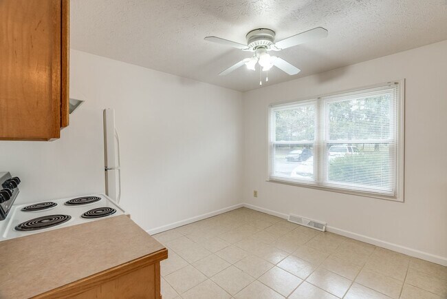 Foto del edificio - 5001 Manchester Rd