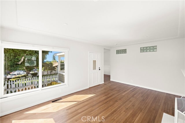 Building Photo - 580 Park Ave