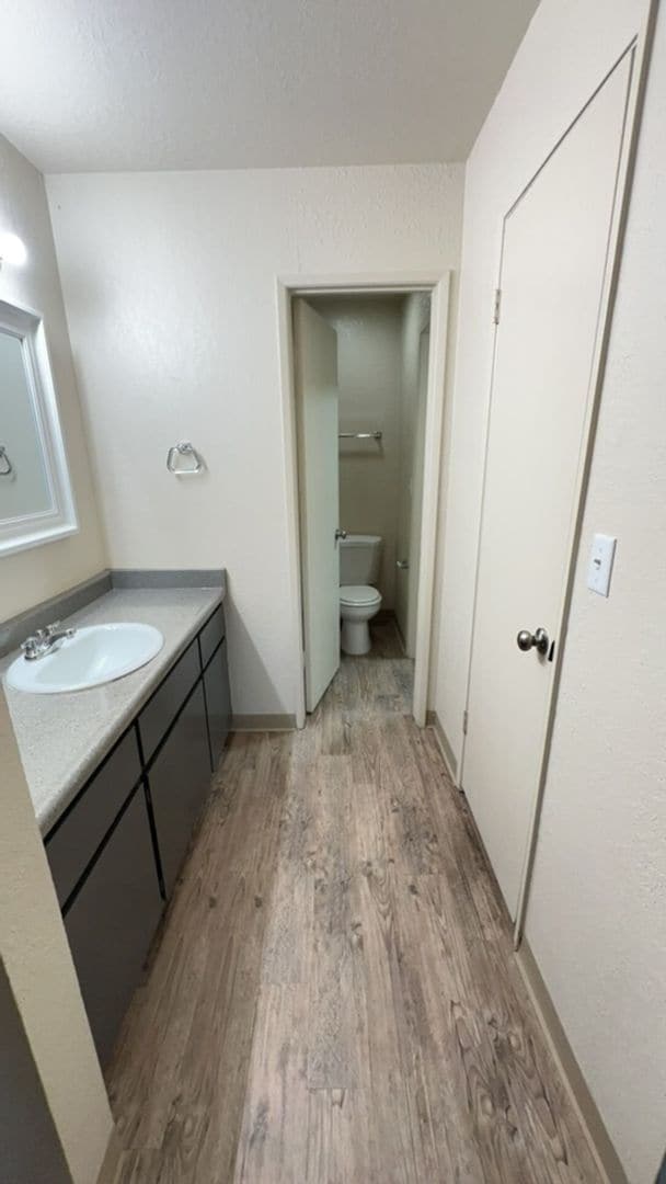 Foto del edificio - 2350 Pinedale Ave