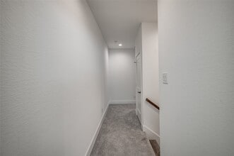 Building Photo - 1216 Mcneil St