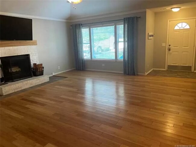 Foto del edificio - 11214 S Nandina Ave