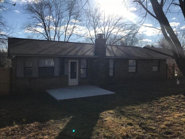 Foto del edificio - 4512 S Butternut Ave