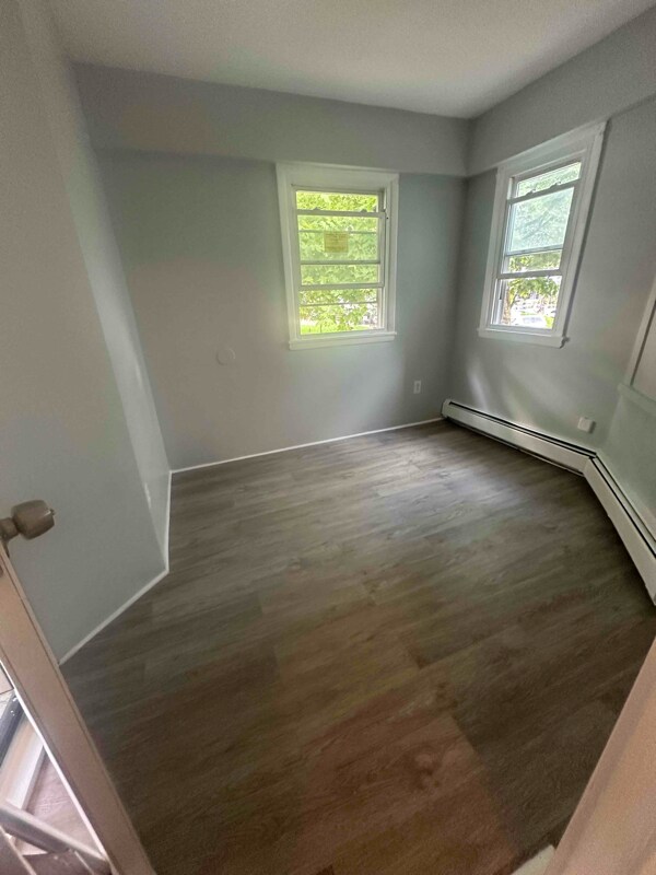 Foto principal - 658 E 28th St