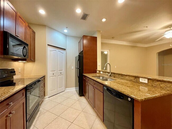 Building Photo - 4207 S Dale Mabry Hwy