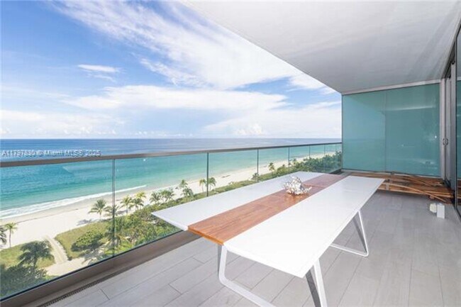 Foto del edificio - 10201 Collins Ave