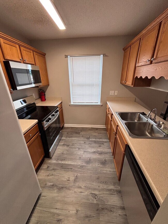 Foto del edificio - 3 BR 3 bath Condo in Troy