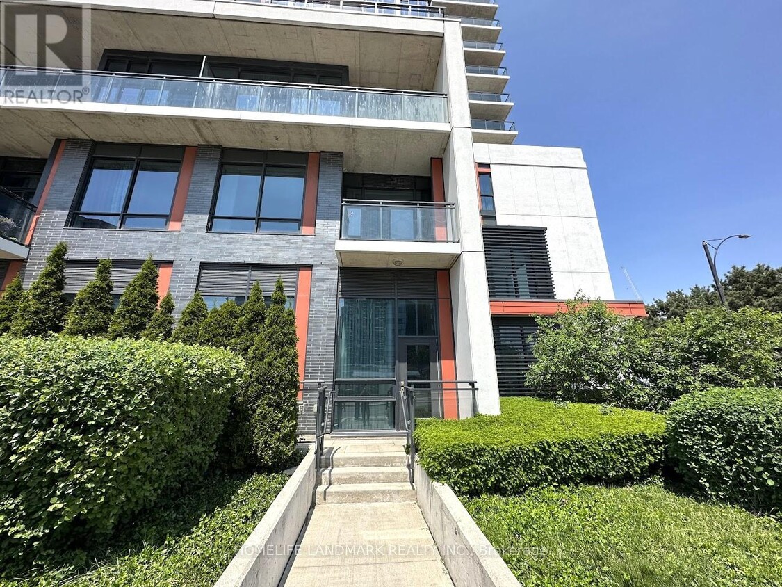 Primary Photo - 55-155 Eglinton Ave W
