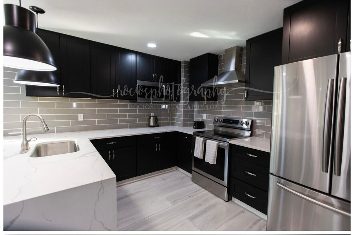 Foto principal - 665 S Preston Ct