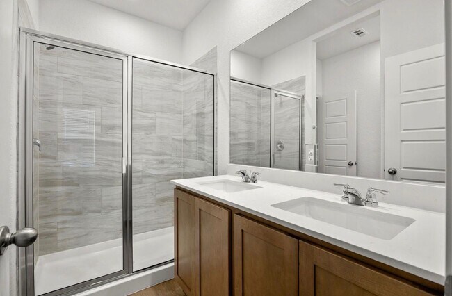 Foto del edificio - 5411 Devils Gate